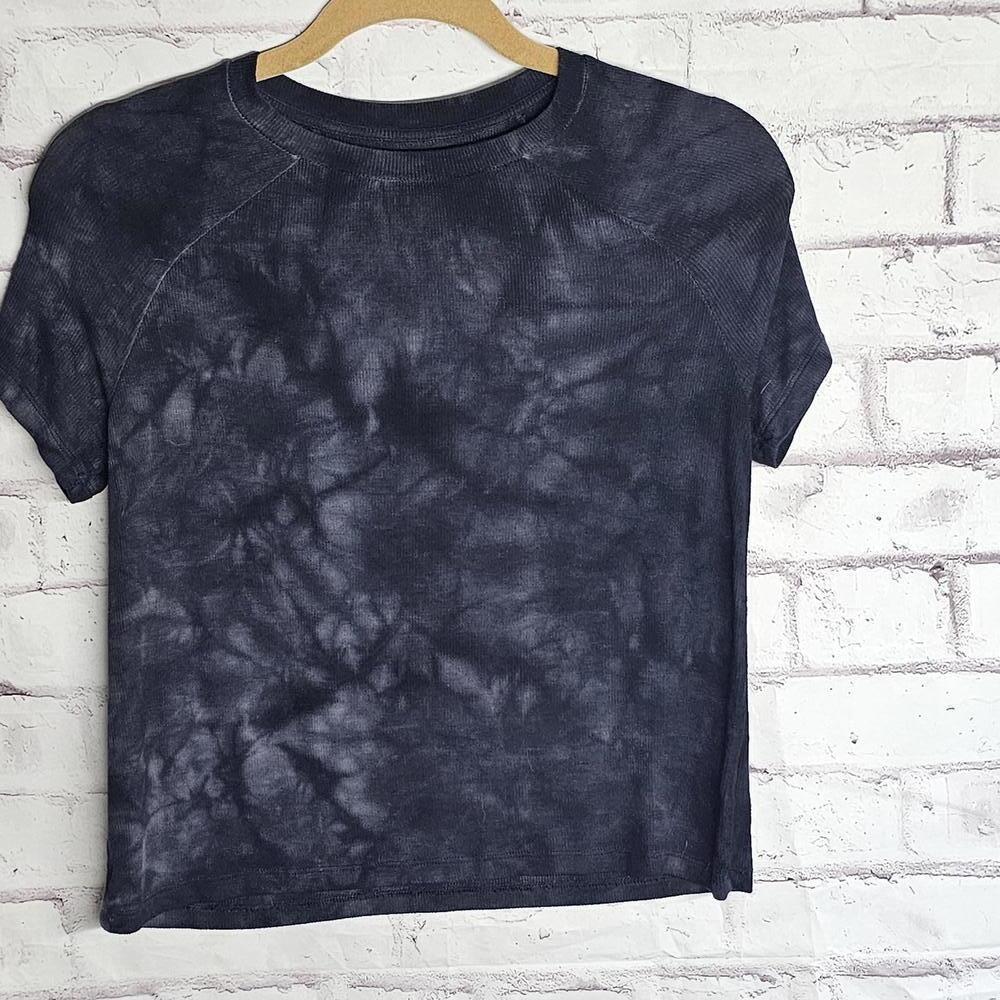 American Eagle Navy Ribbed Tie Dye Shirt